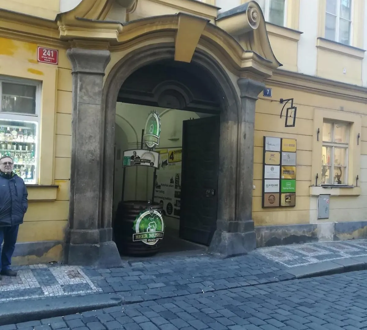 Daire Charles Bridge, Old Town3 Min Walk Private Room D Prag Çek Cumhuriyeti